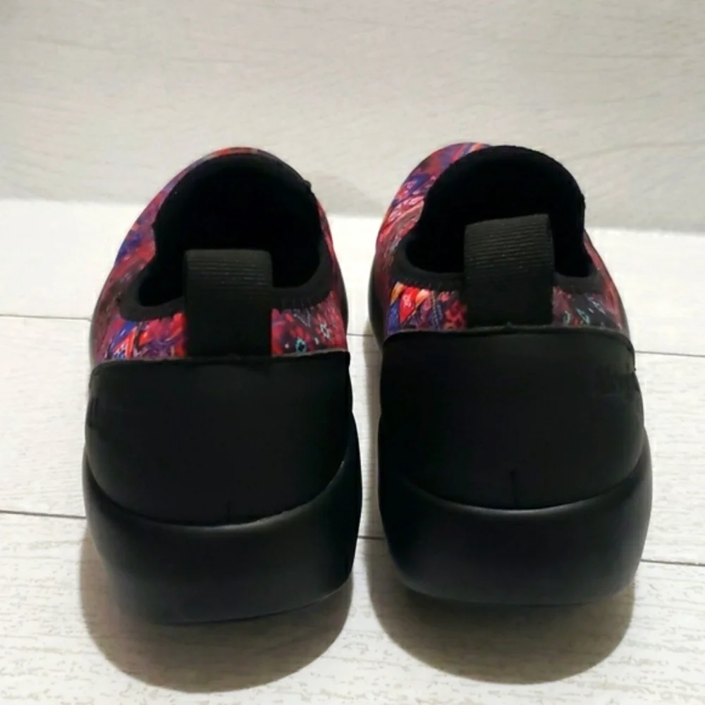 Alegria 36 slip resistant floral sintetic loafers woman shoes